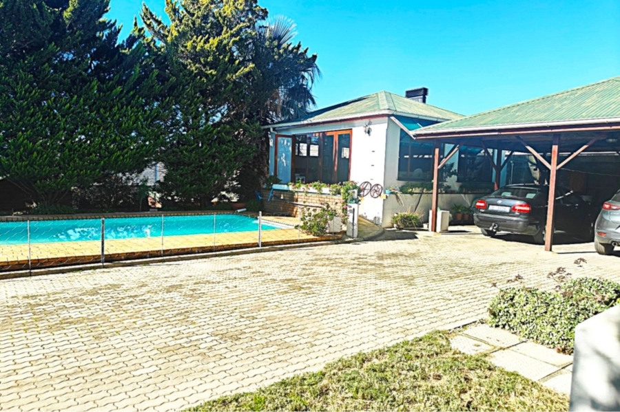 5 Bedroom Property for Sale in Piketberg Western Cape
